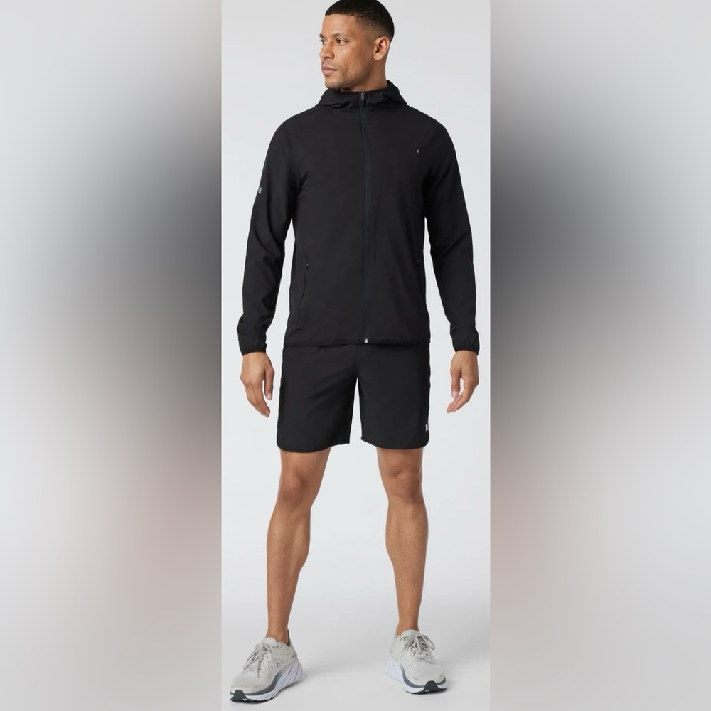 VUORI Men’s Outdoor Trainer Shell, black, size medium, outdoor adventures